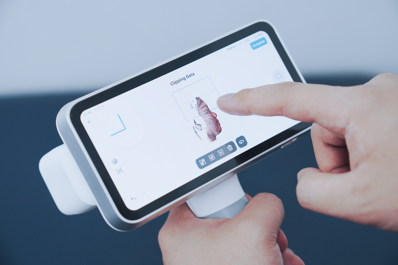 3-Aug-27-2025-01-58-14-6708-AM