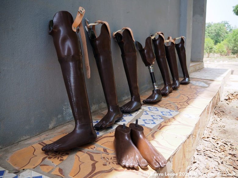 Разнообразные протезы производства 3D Sierra Leone