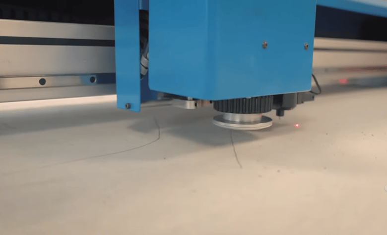 Раскрой материала на станке