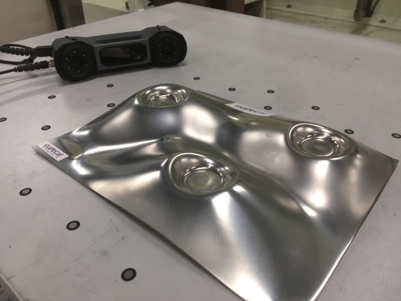 Сканер FreeScan Combo и деталь из листового металла