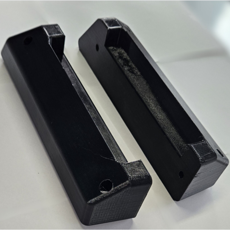 Holden Torana LXLH Coupe Задние подлокотники-1