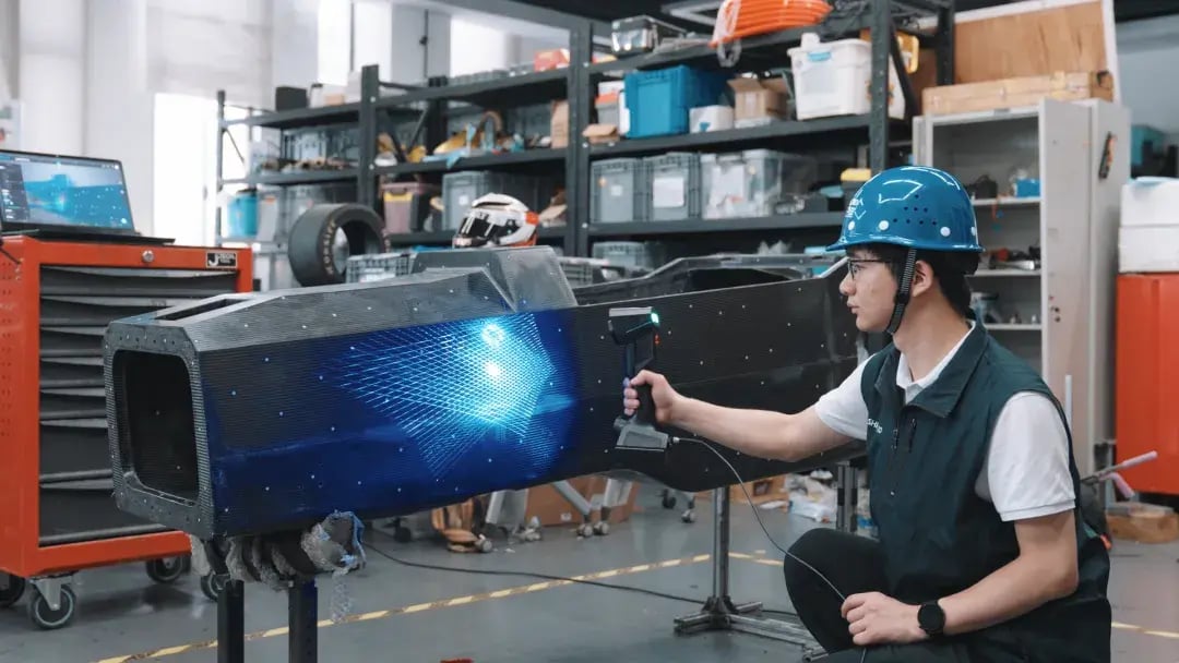 Сканирование и проверка несущего кузова с помощью FreeScan UE Pro2