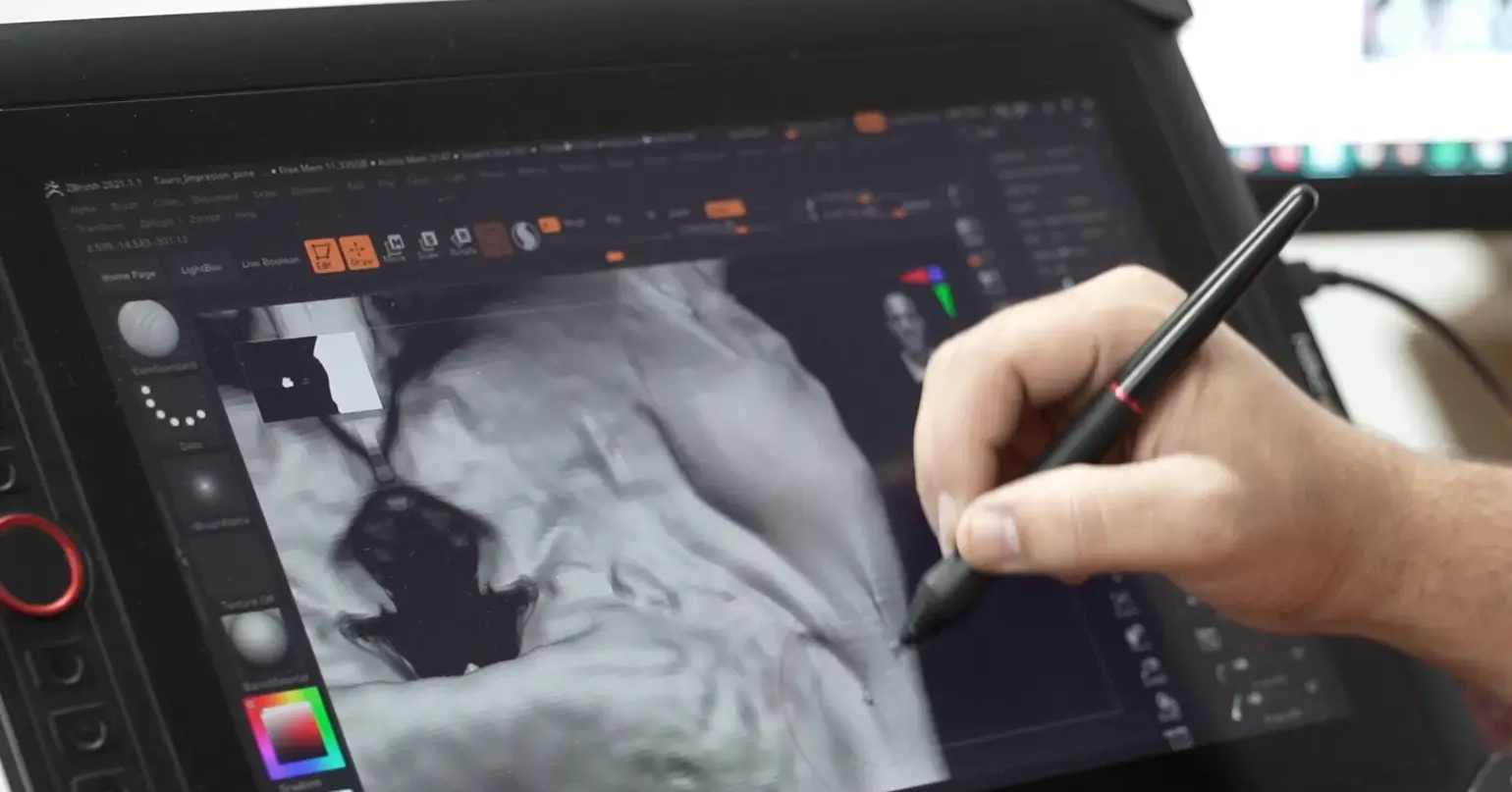 Реконструкция деталей скелета динозавра на основе сканированных данных