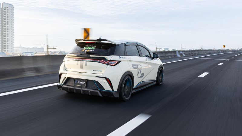 Автомобиль BYD, модифицированный компанией S-SPORTY